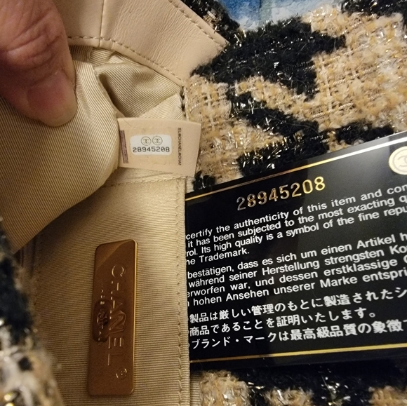 Chanel 19K Tweed Houndstooth Bum Bag/Belt Bag/Shoulder Bag - Picture 11 of 14